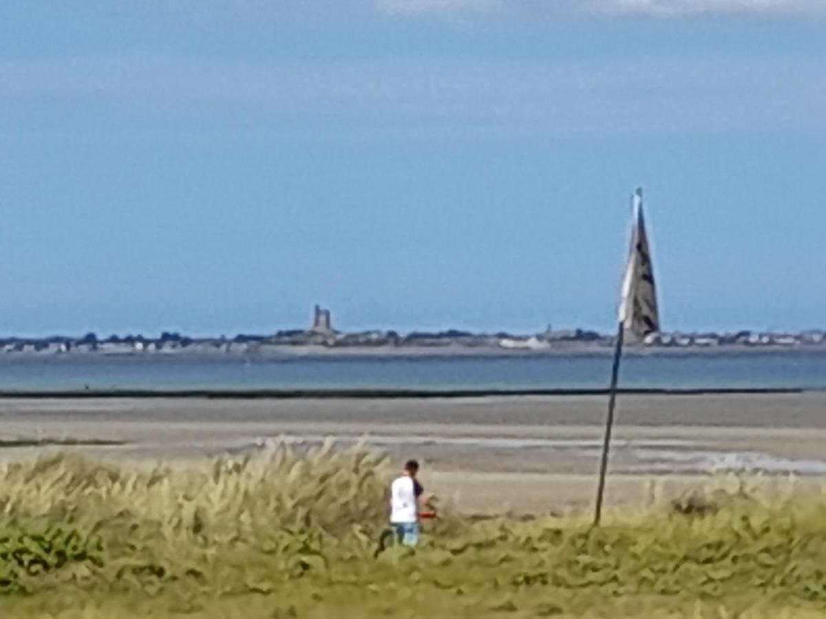 Maison Les Pieds Dans La Mer Quineville Bagian luar foto